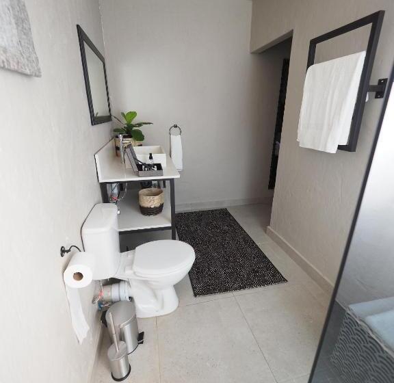 Номер Стандарт, Fever Tree Guesthouse