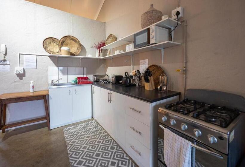 Студия Стандарт, Fever Tree Guesthouse