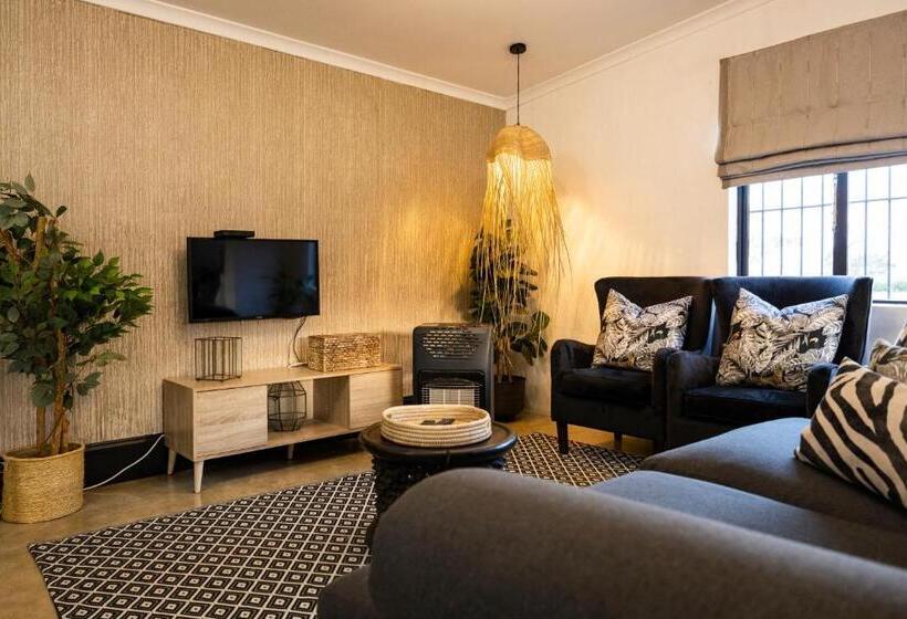 Бунгало Стандарт, Fever Tree Guesthouse