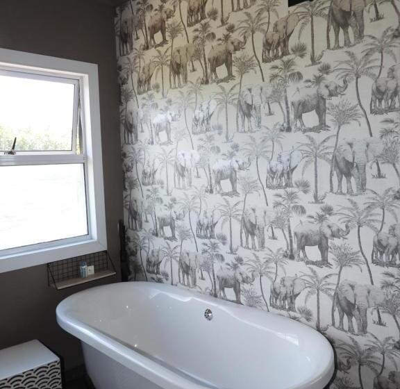 Люкс, Fever Tree Guesthouse