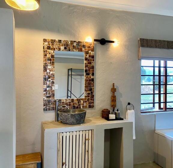 Студио Стандарт с Балконом, Fever Tree Guesthouse