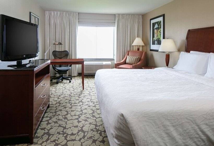 Номер Стандарт, Hilton Garden Inn Omaha West