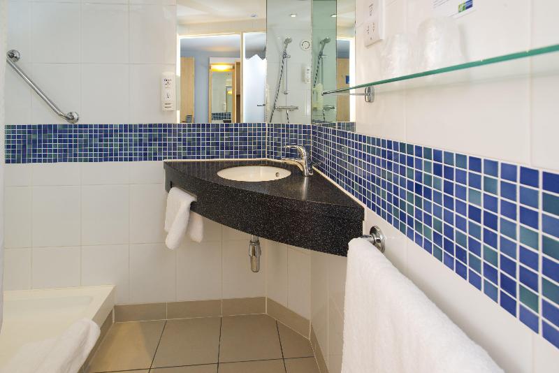 Номер Стандарт, Holiday Inn Express London   Epsom Downs, An Ihg