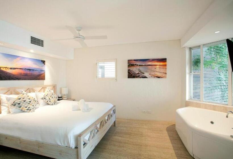 디럭스 스위트, Noosa Blue Resort