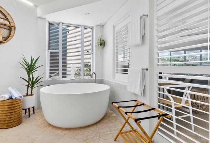 디럭스 스위트, Noosa Blue Resort