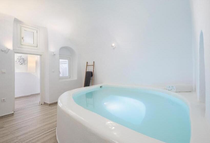 자쿠지 스위트, On The Rocks   Small Luxury Hotels Of The World