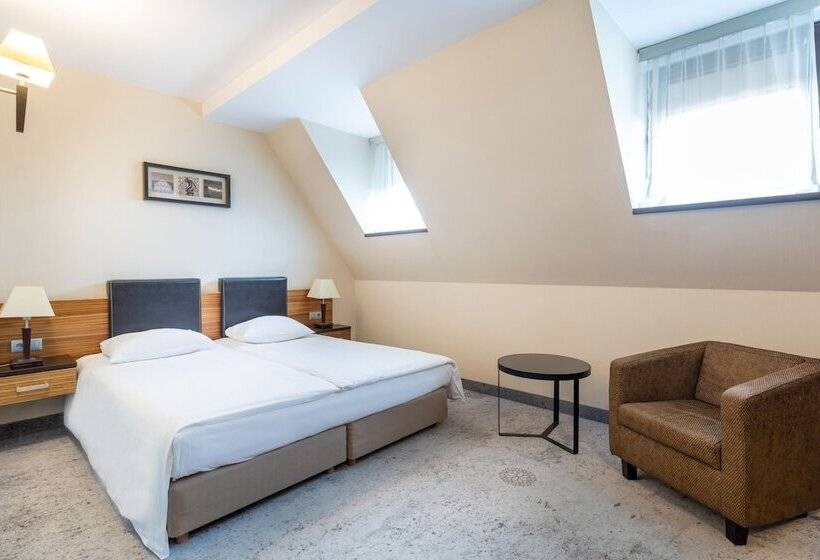 Номер Стандарт Индивидуальный, Qubus Hotel Gdańsk