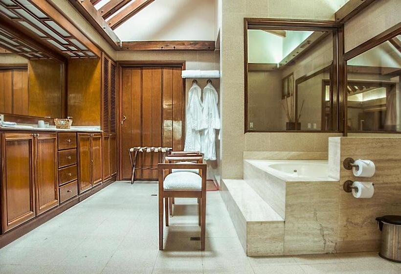 Люкс Премиум, Sazagua Hotel Boutique