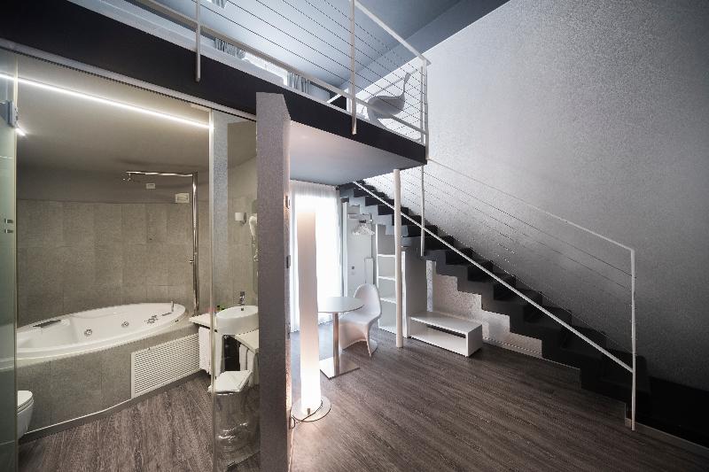 Suite Adaptée aux Personnes à Mobilité Réduite, Staybridge Suites Houston West   Energy Corridor, An Ihg