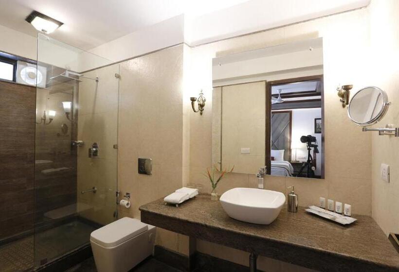 اتاق استاندارد با چشم‌انداز کوهستان, The Naini Retreat, Nainital By Leisure Hotels