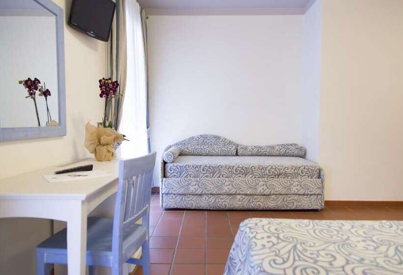 Номер Стандарт Трехместный, Blu Hotel Laconia Village