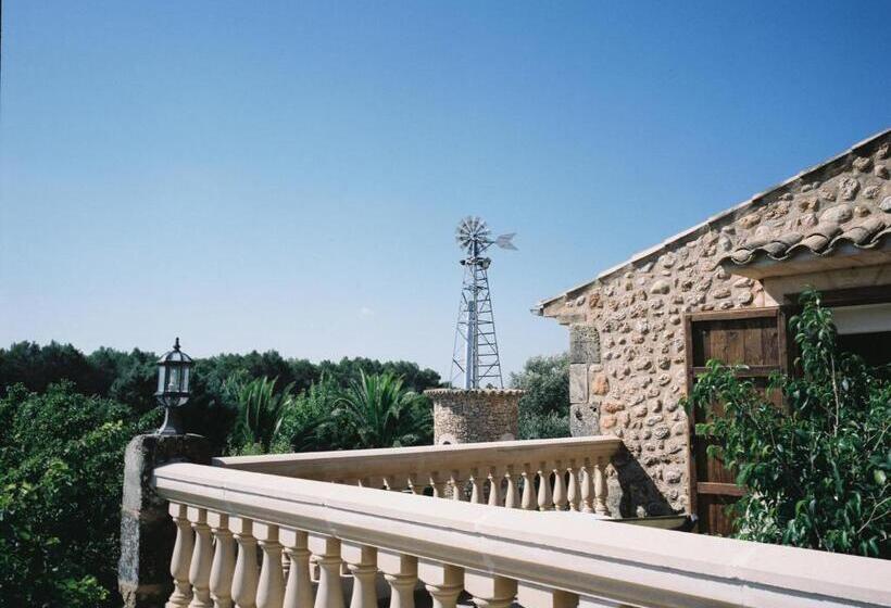 Люкс, Agroturismo Es Quatre Cantons