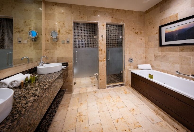 주니어 스위트, Lough Eske Castle