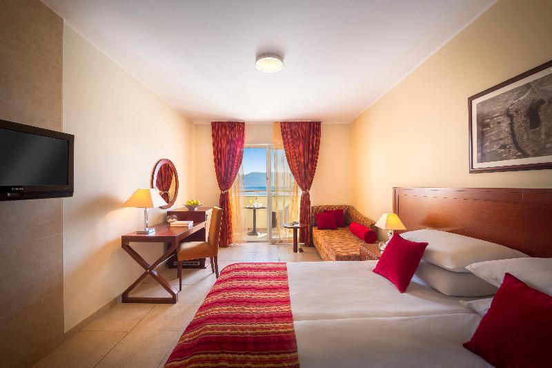 Трехместный Номер Superior, Valamar Villa Adria