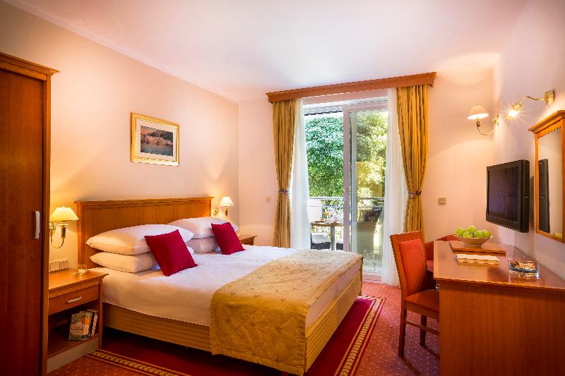 Апартаменты Deluxe 1 Спальня, Valamar Villa Adria