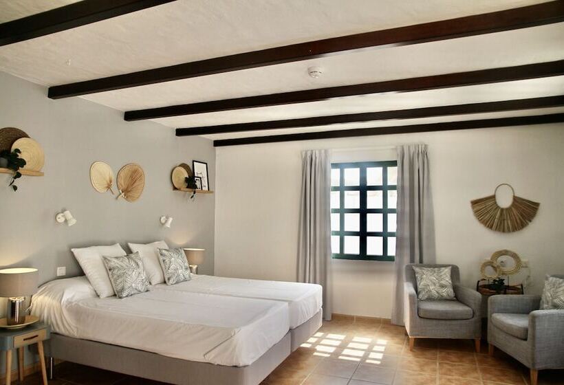 חדר סטנדרט מותאם לאדם עם מוגבלויות, Casas Heddy, Wellbeing Resort