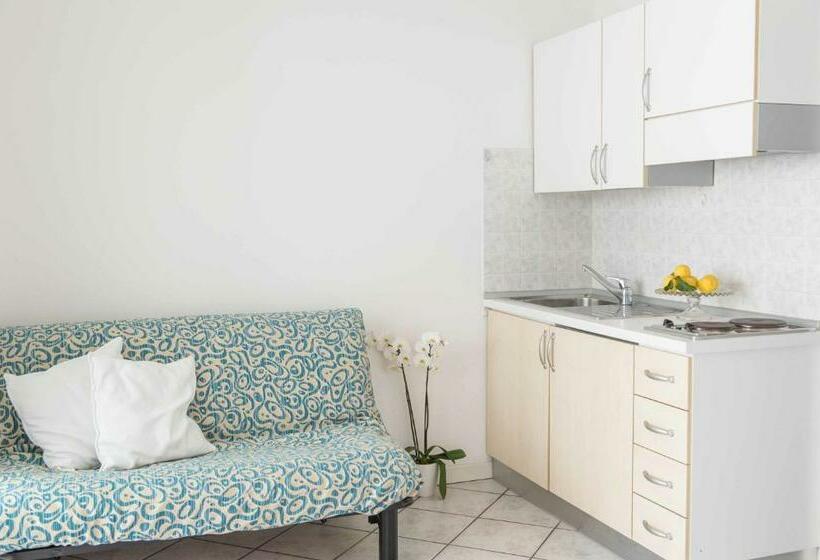 Apartamento 1 Dormitório, Residence Ola