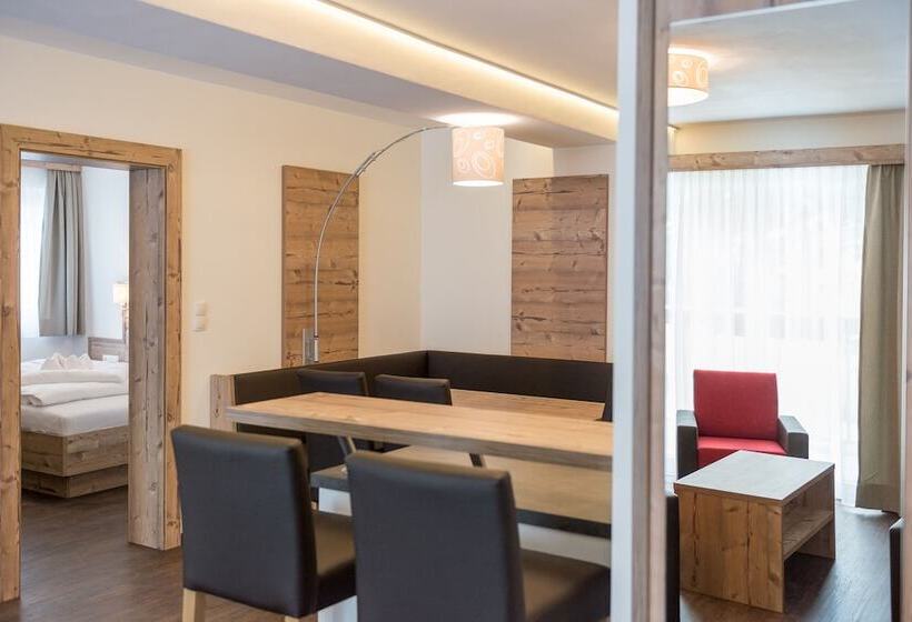 Апартаменты 3 Спальни, A Casa Saphir