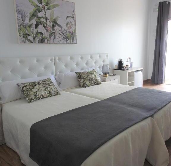 اتاق سوپریور, Sandra Rooms