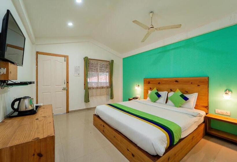 اتاق لوکس, Treebo Gulmohar Beach Resort