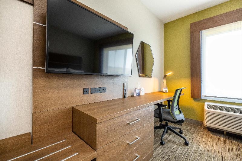 适合残疾人士使用的带超级大床的标准间, Holiday Inn Express & Suites   San Jose Silicon Valley, An Ihg
