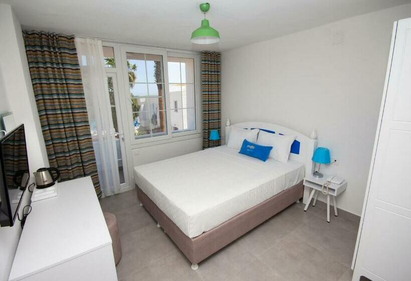 اتاق استاندارد با بالکن, Mojo Otel Beach