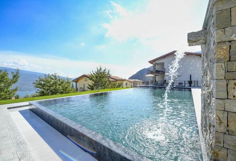 1 Bedroom Apartment Lake View, Borgo Ermanno