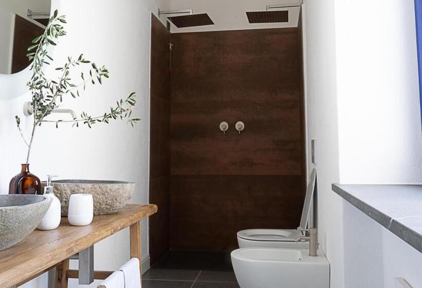 اتاق استاندارد با سرویس بهداشتی مشترک, Albergo Rurale Casa Fois