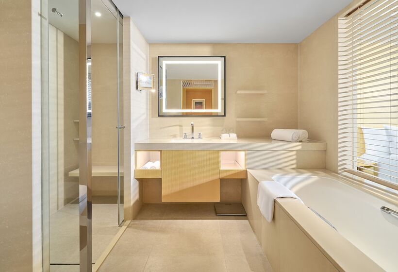 Номер Deluxe, Marco Polo Wuhan