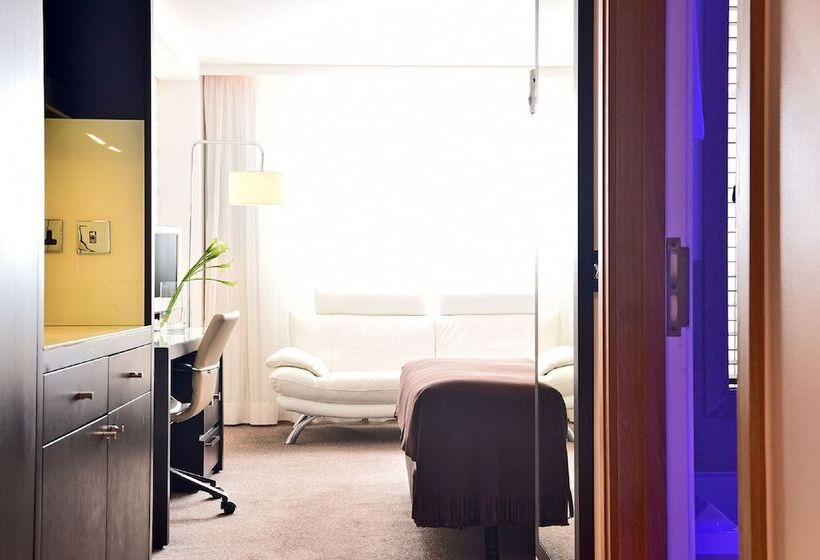 스탠다드 룸 킹사이즈 침대, Pestana Chelsea Bridge Hotel & Spa