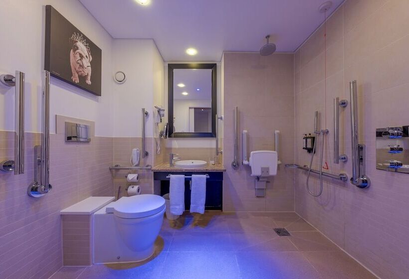 Номер Стандарт Адаптированный для Инвалидов, Pestana Chelsea Bridge Hotel & Spa