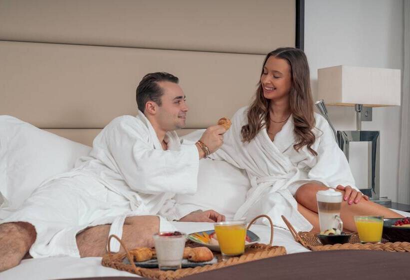 Номер Deluxe Кровать Кинг, Pestana Chelsea Bridge Hotel & Spa