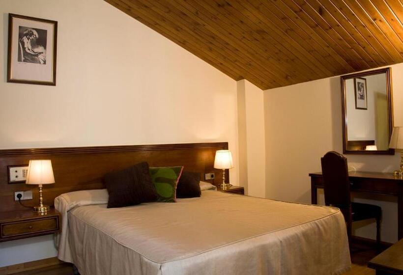 اتاق سوپریور, Santa Barbara De La Vall D Ordino
