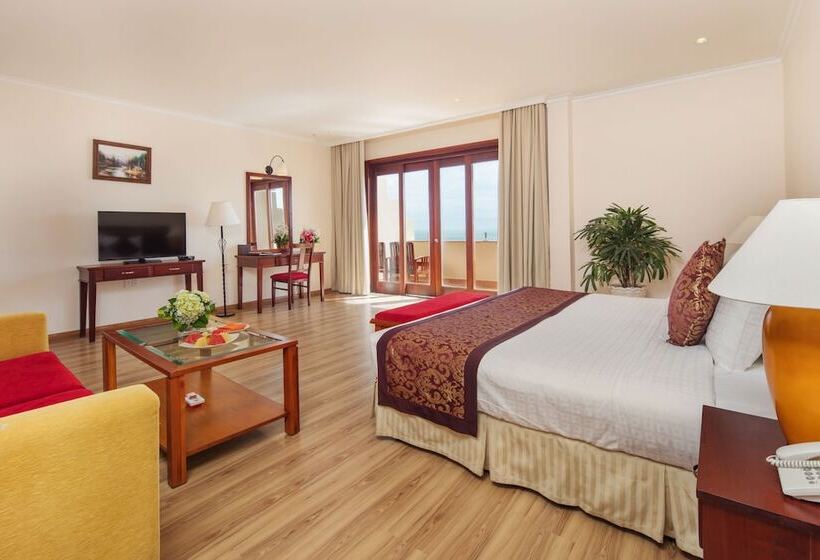 Deluxe Suite Sea View, Sunny Beach Resort & Spa