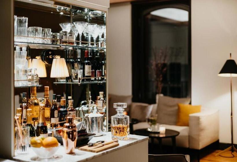 Полулюкс Повышенной Комфортности, Do & Co Hotel München