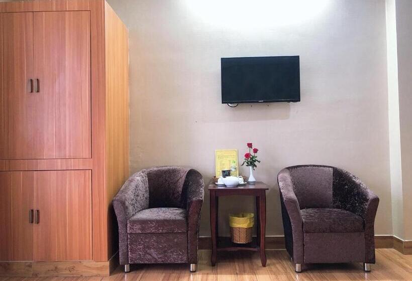 اتاق سوپریور با تخت بزرگ, Ngọc Mấy   đại Lợi