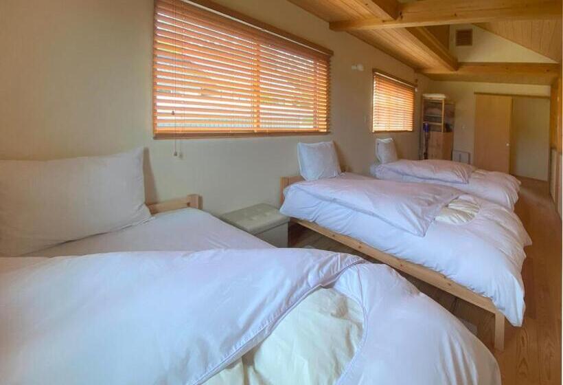 Casa 3 Quartos, Garni Monyamonya/ガルニモニャモニャ