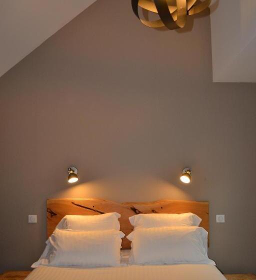 Четырехместный Номер Superior, Logis Auberge De Pont Calleck