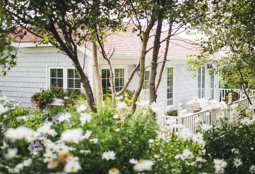 バルコニー付きスタンダードルーム, Abbie's Garden Bed & Breakfast