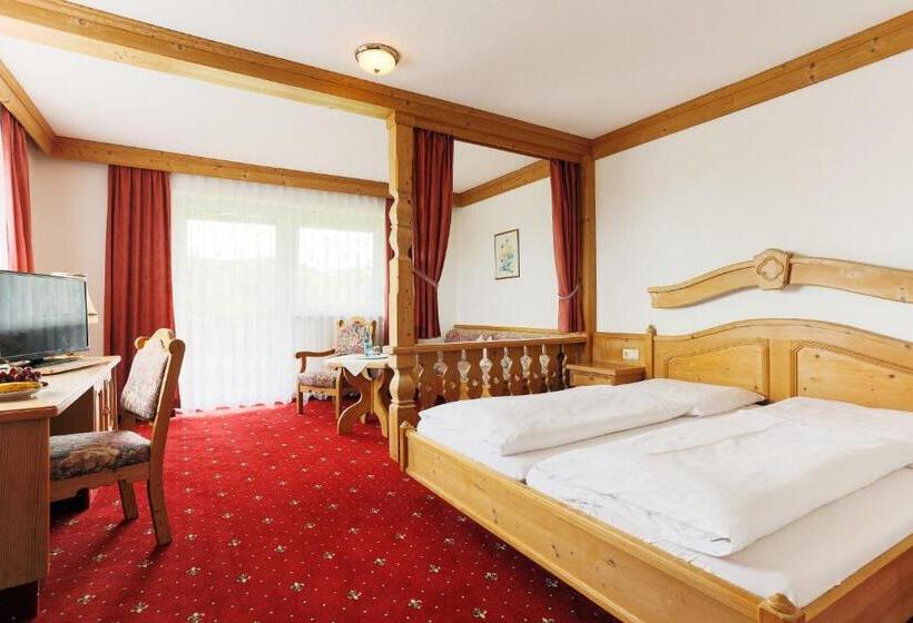 Номер Superior, Sattelbogener Hof