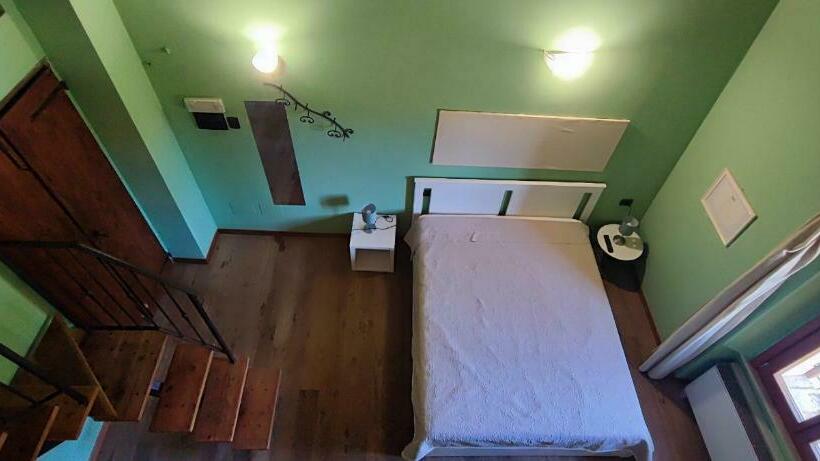 Quarto Triplo Estandar, Tenuta Le Garzaie   Villa Furlo