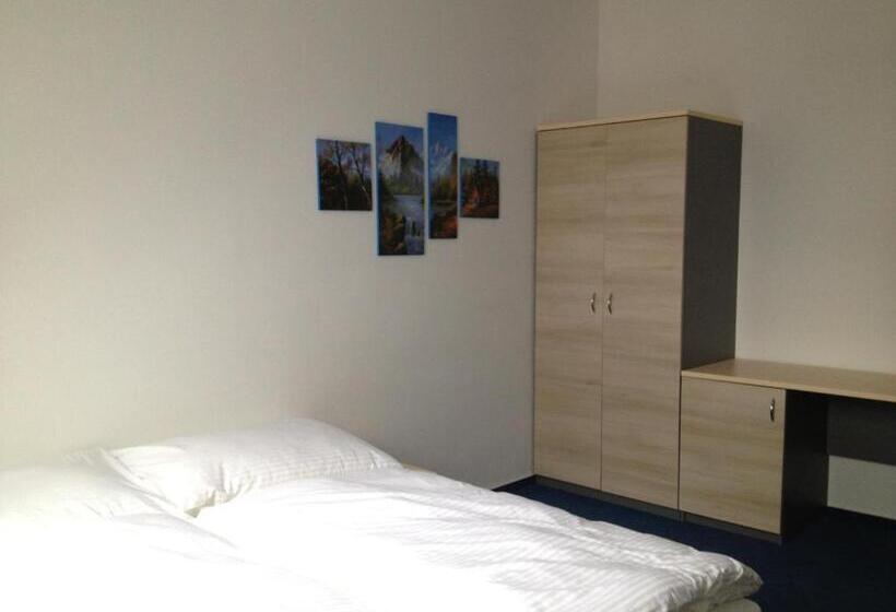 Четырехместный Номер Стандарт, Penzion Grasel