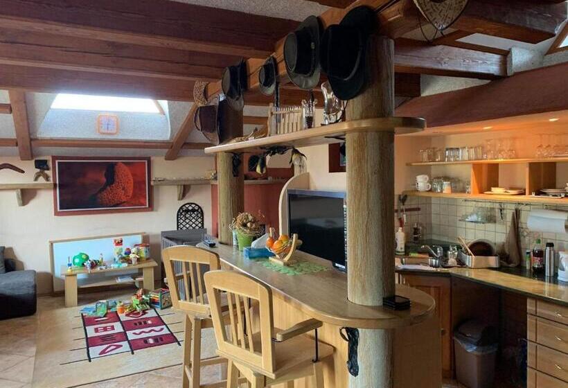 Студия Superior, Resort Svět