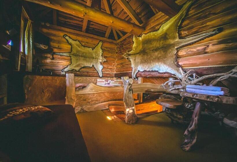 Семейный Номер, Resort Svět
