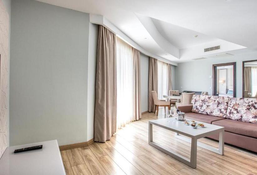 Полулюкс, Aria Claros Beach & Spa Resort – All Inclusive