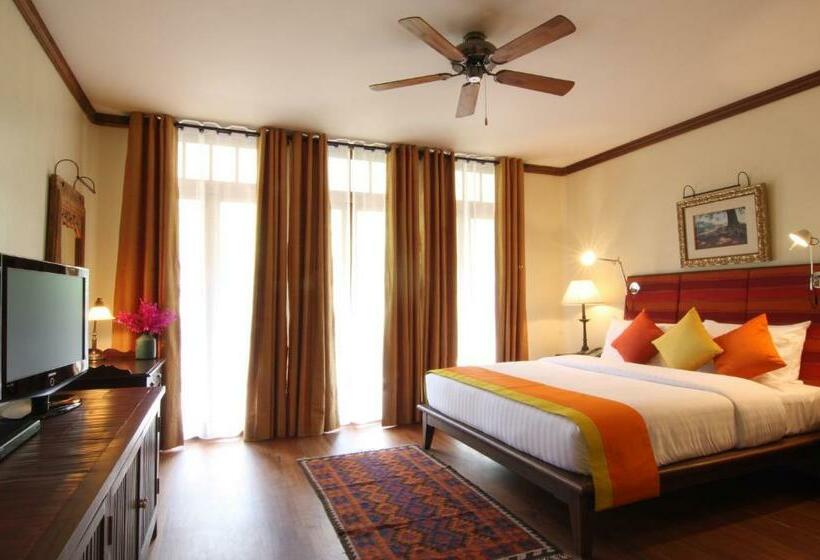 Escritório Estándar, Ariyasom Villa