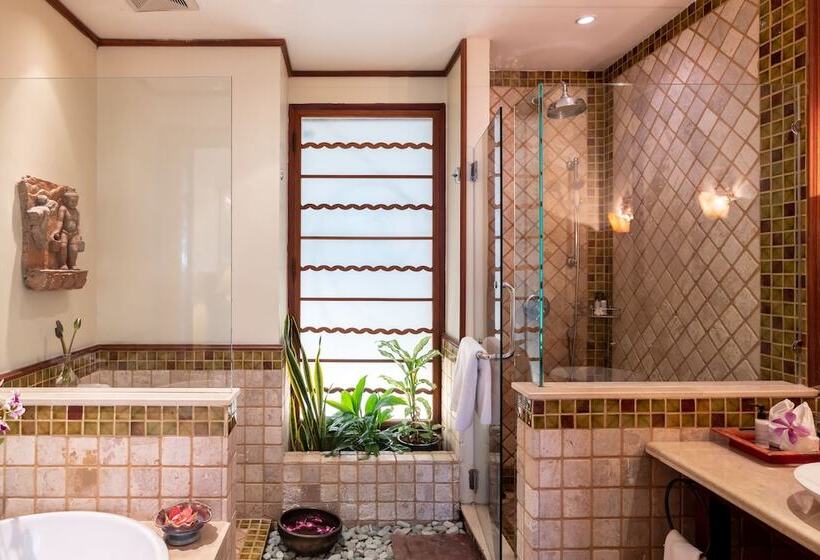 Escritório Estándar, Ariyasom Villa
