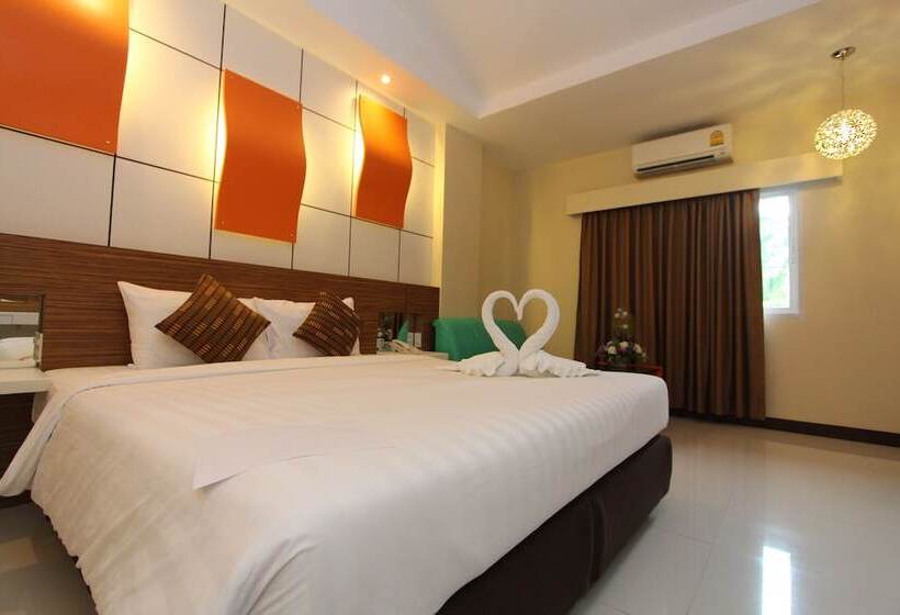 Номер Superior, The Camelot Hotel Pattaya