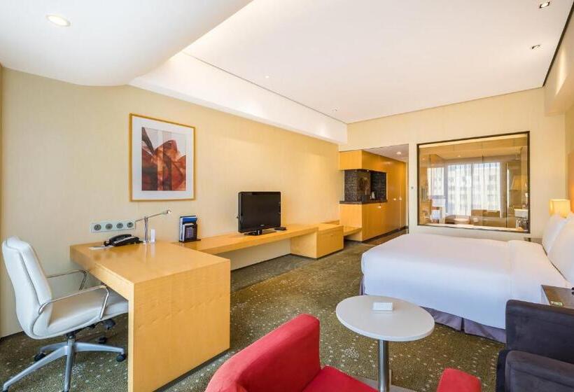 חדר סופריור עם מיטת קינג, Crowne Plaza Tianjin Binhai By Ihg