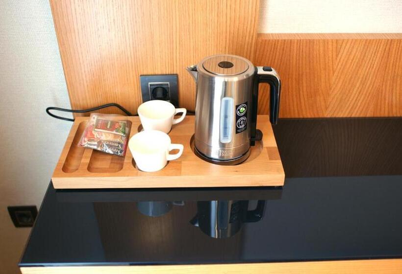 スタンダードシングルルーム, Maywood